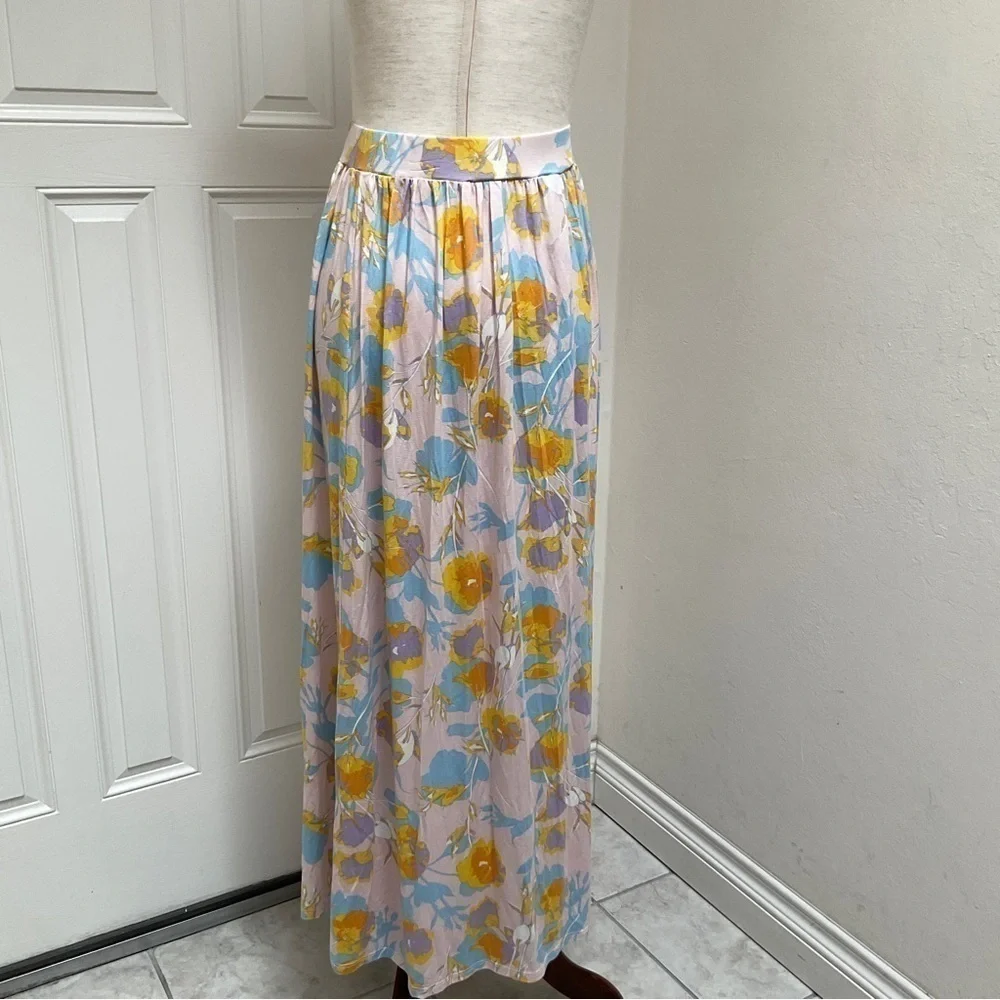 NWT Rachel Pally Floral Garden Jersey Slim Skirt Size Medium